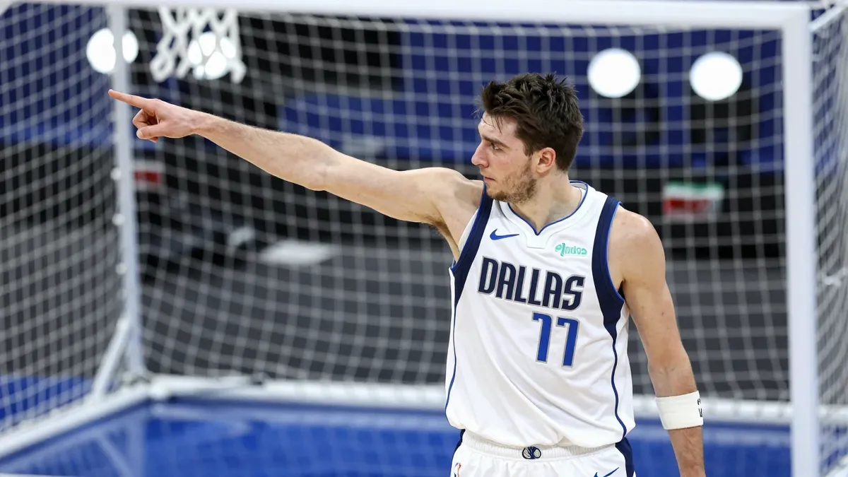Dallas Mavericks Face Key Season: Playoff Hopes and Injury Concerns